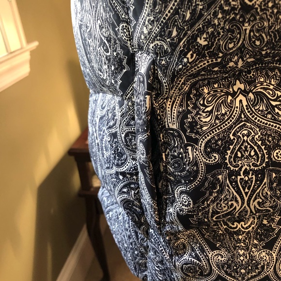 Talbot’s Paisley Puffer - Picture 4 of 6